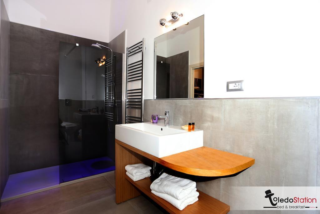 Suite with Balcony,750736541:JPEG