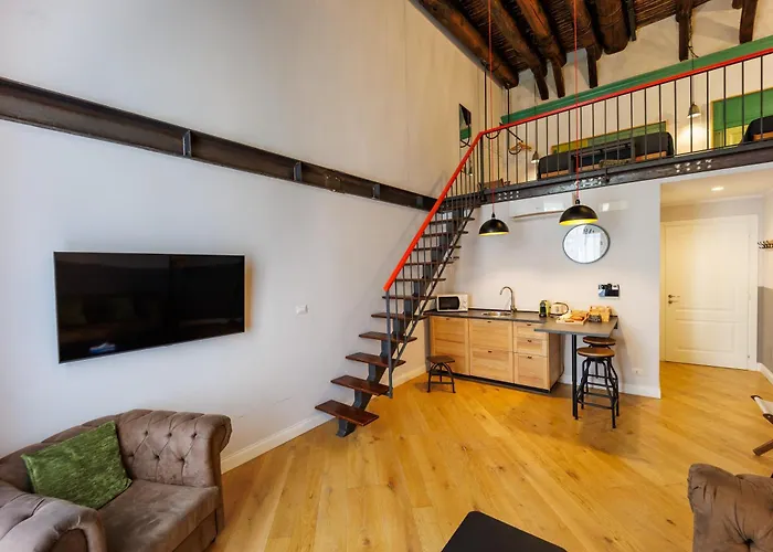 The Dante House By House In Naples